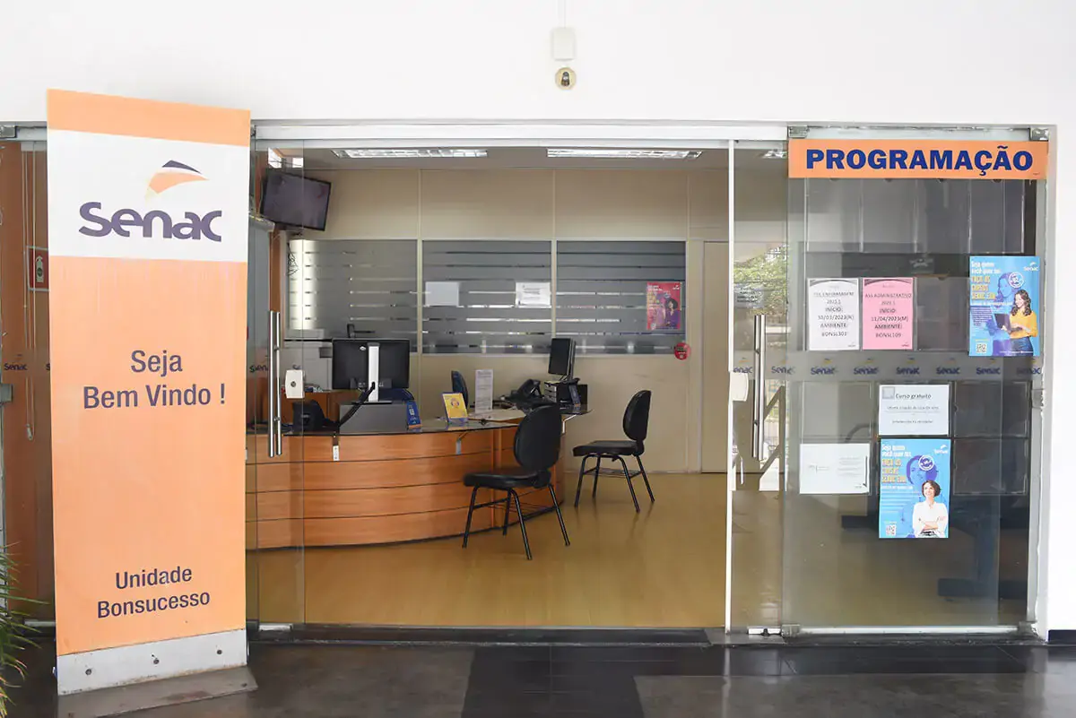 Senac Bonsucesso: Cursos e Inscrições 2025 Entrada principal da unidade do Senac em Bonsucesso