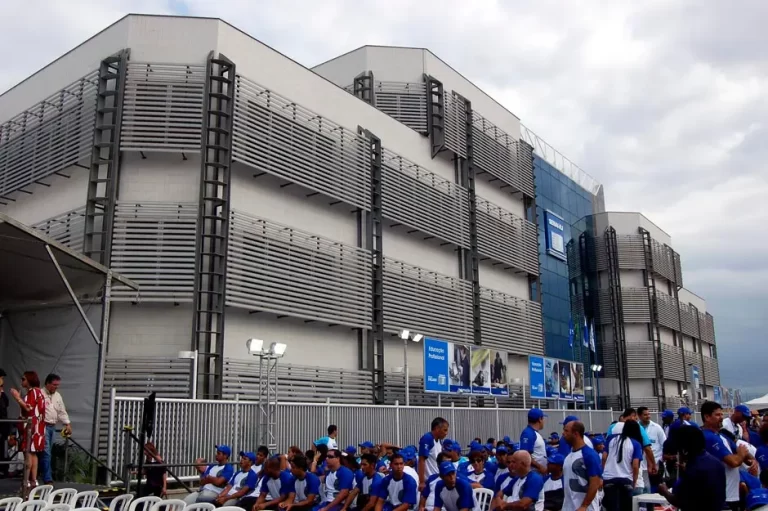 Firjan SENAI Macaé: Cursos Gratuitos e Inscrições 2025