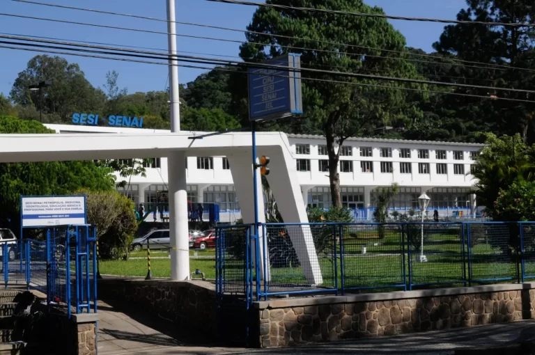 Firjan SENAI Petrópolis: Cursos Gratuitos e Inscrições 2025